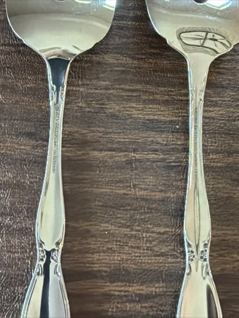 Set of 2 Oneida Community Chatelaine Stainless Pie Cake Servers Flatware 9.5